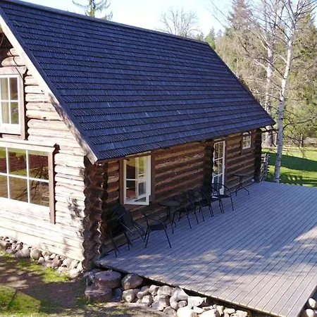 Tiku Puhketalu Kiidjärve